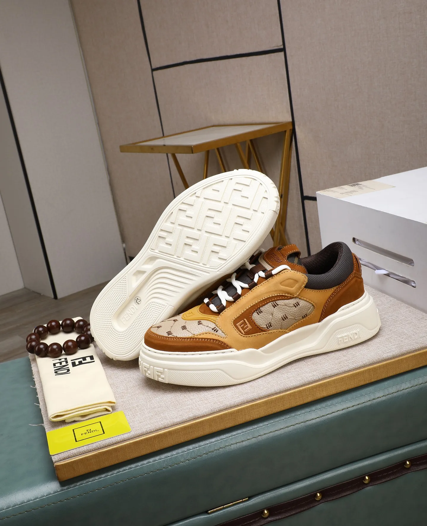 Men's shoes 💰820 [FENDI] Fendi - High-end quality original casual sports shoes - Upper: Nappa calfskin, pebbled calfskin, tongue and heel; injection molded brand logo plastic module - Lining: brand canvas - Outsole: ultra-light TPR foam·rubber; molded outsole -Super high quality control·Fine workmanship: highlighted (high-end·luxury·grade) -Size :39-44 (38, 45, can be customized)